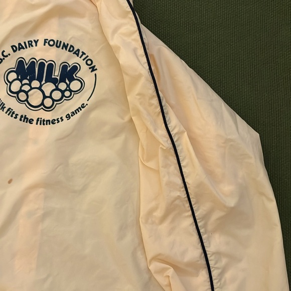 Vintage ‘84 British Columbia Summer and Winter Games Windbreaker - Picture 8 of 8